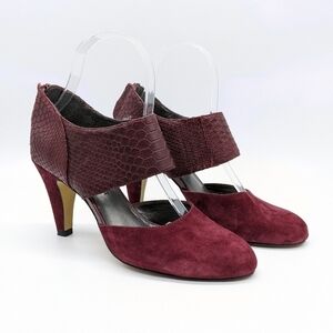 ✨3/$15 Bella Vita Neola burgundy maroon crocodile print leather heel 7